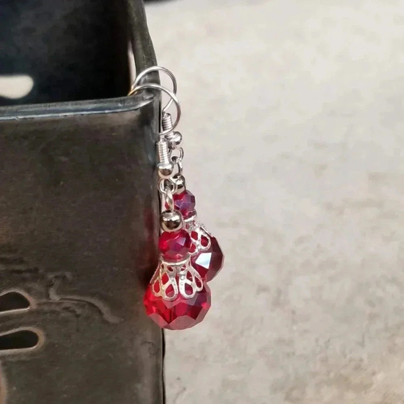 Handcrafted Victorian Red Crystal Silver Filigree Basket Earrings - Picture 2 of 5
